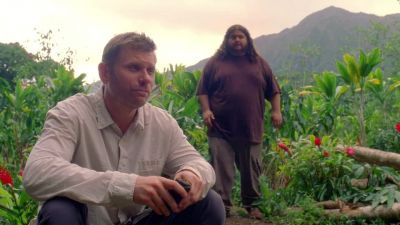 - Hello, Hugo.
- Dude. - Lost