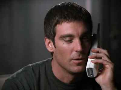 Hello. I would like to book
a nonstop flight to Los Angeles. - The Pretender