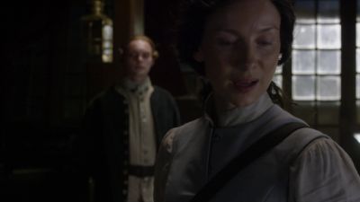 Hello.
I'm Claire Fraser. - Outlander