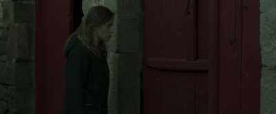 Hello. I'm looking for an old house.
It could be the building down there, - Offering to the Storm