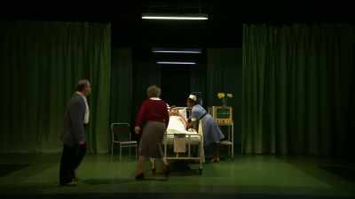Hello, I'm Mr Franckel.
Nurse, what were his observations? - National Theatre Live: Nye