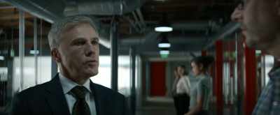 Hello, I'm Mr. Regus Patoff. - The Consultant