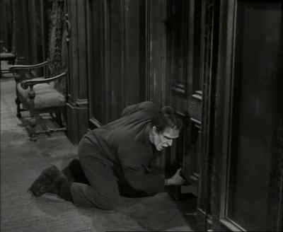 Hello in there.
Uh, it's me. - The Munsters