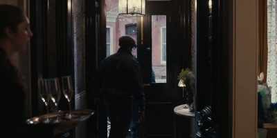Hello. Is there a Mrs. Turner here? - Servant
