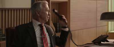 - Hello.
- JENNIFER: Mr. Holliway, - She-Hulk: Attorney at Law