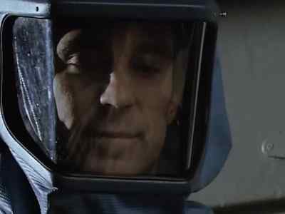 Hello, Jon.
I was afraid I'd find you here. - The Pretender