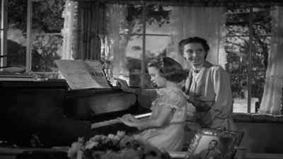 Hello, Judy!
- Daddy! - Mrs  Miniver