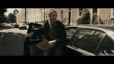 Hello, Len, it's me. - RocknRolla