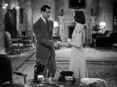 - Hello, Linda.
- Hello, Johnny. - Holiday