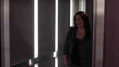 Hello.
MAN 1: Hi, Jane. - Drop Dead Diva