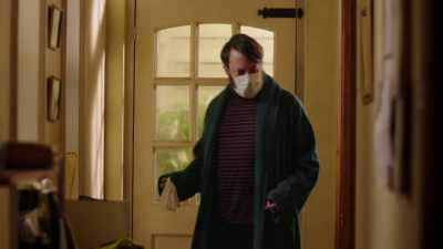 Hello, Maureen, have you shat everywhere? - Back