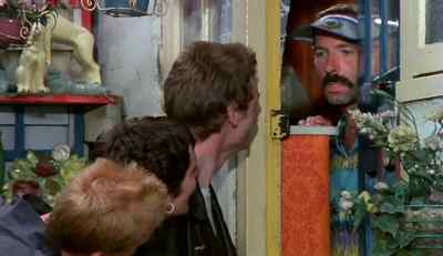 - Hello, Max!
- Hi, Max. - Jubilee
