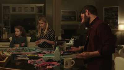 - Hello?
- May I speak to Madeline, please? - Big Little Lies