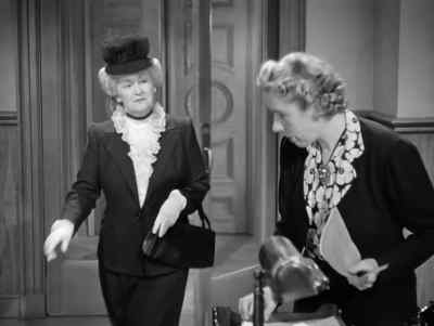 - Hello, Miss Drake.
- Hello, Mrs. Farrelly. - Watch on the Rhine