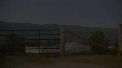 ♪ Hello, morning, I knew you
would come ♪ - Dawn, her Dad & the Tractor