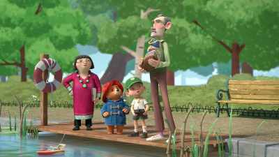 Hello, Mr. Curry,
giving the Ranger Boat Challenge a try? - The Adventures of Paddington