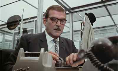 Hello, Mr Graham. - Perfect Friday