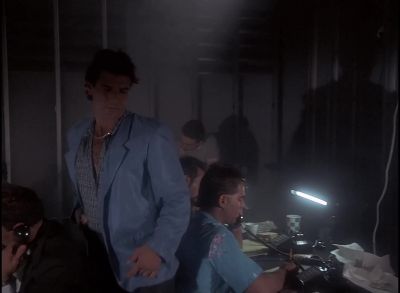 Hello.
Mr. Guzman? - Miami Vice