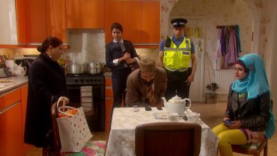 Hello Mr Khan community leader speaking - Citizen Khan