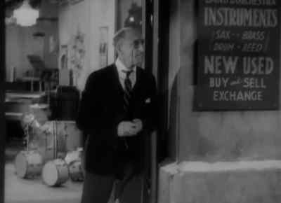 - Hello, Mr. Rafferty.
- What are you doing here? - The Miracle of Morgan’s Creek