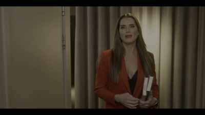 Hello, Ms. Brown.
Welcome to The Drew Barrymore Show. - A Castle for Christmas