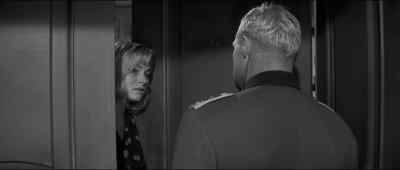 Hello?
Oh, the lieutenant. - The Young Lions