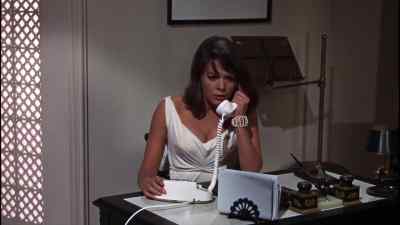 - Hello, operator?
- 'Yes?' - Sex and the Single Girl