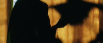 - Hello? - Lisa, listen to me. - Man on Fire