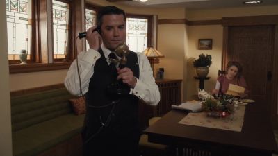              Hello? - Murdoch Mysteries