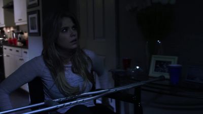 HELLO? - Pretty Little Liars