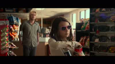 Store clerk: Hello. - Logan