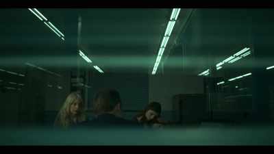 - Hello?
- Shannan, get in the car! - Lost Girls