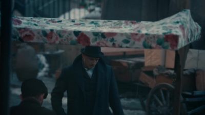 - Hello, Sir. - One of these, apples, oranges? - Miss Scarlet and the Duke