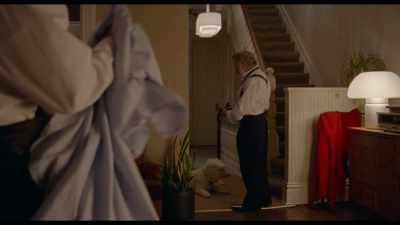 -Hello? Sorry, hello?
-Yo, how you doing? - The Meyerowitz Stories