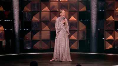 Hello! Thank you so much for being here. - Backstage with Katherine Ryan