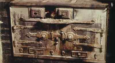 Hello there. - Sunday Too Far Away