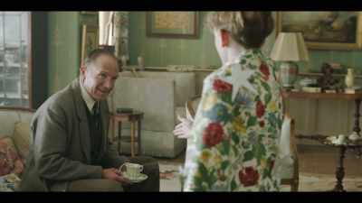 -Hello there, young man.
-[Robert] Robert Pretty. How do you do? - The Dig