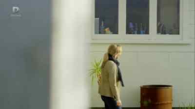 Hello?
This is the police. - The Brokenwood Mysteries
