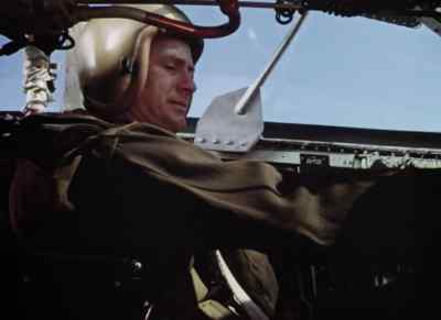 Hello, tower, this is Air Force
flying wing ready for takeoff. Over. - The War of the Worlds