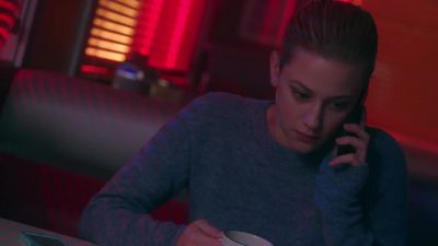 -Hello? Uh...
-[woman 2] Who the hell is this? - Riverdale
