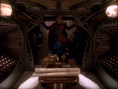 - Hello.
- Welcome aboard, sir. - Star Trek: Deep Space Nine