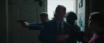 -Hello.
-We're looking
for Tobias Heller - Last Light