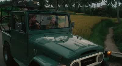 Hello. -What time is it? -Five a.m. - Eat Pray Love