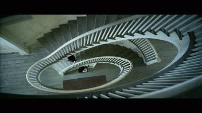 Hello? Yeah, the gate should be open. Bear to the left. It's about half-a-mile up. - The Bourne Legacy