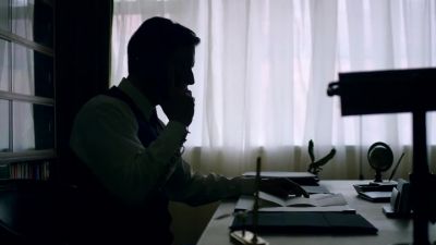 Hello? Yes. - Narcos