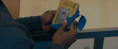 - Hello?
- Zoe, it's wonderful. - Needle in a Timestack