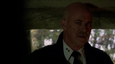 Help me bring in Sean now. - Chicago P.D.