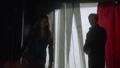 Help her. - The 100