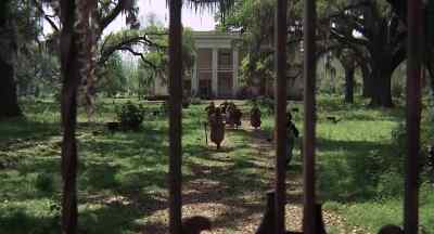Help! He's dying. - The Beguiled