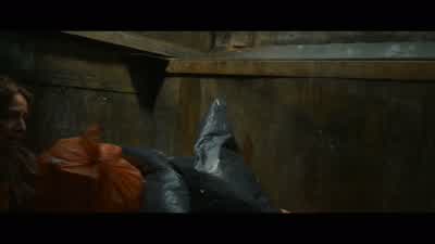 Help! -Julia? -Stef! - Final Destination Bloodlines